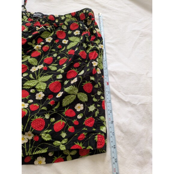 "Massive" Men's Summer Shorts Size XL Strawberry Pattern Black Summer Pockets - Picture 6 of 9